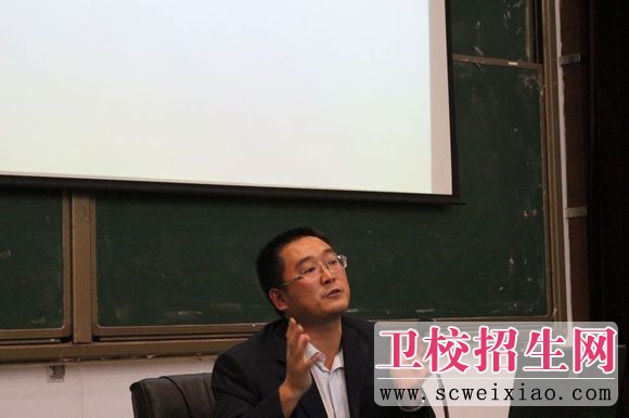 市委黨校徐懷東副教授蒞臨四川康復學院作社會主義講座