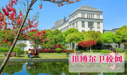 浙江中醫藥大學濱江學院3